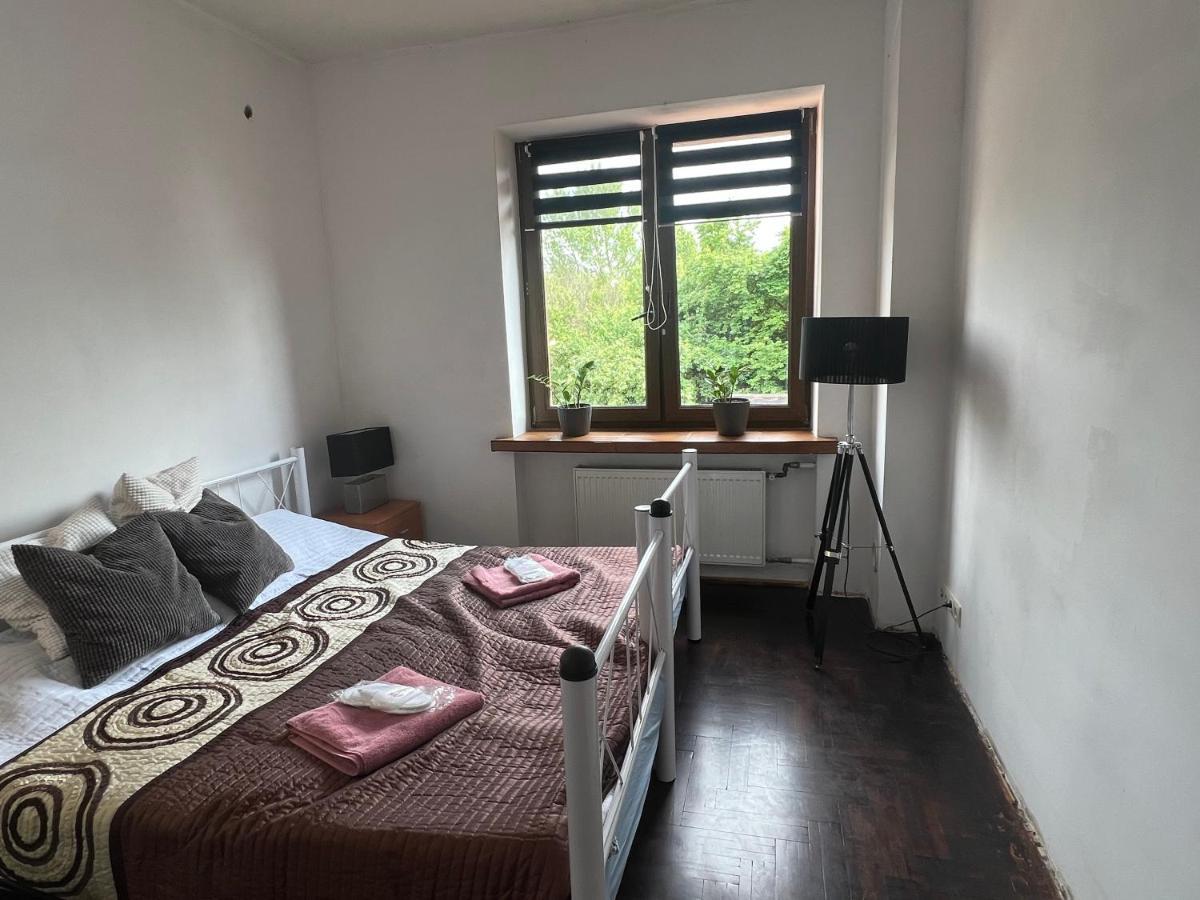 Samodzielny Pokoj W Wygodnym Domu Z Parkingiem Apartment เพียเซตชโน ภายนอก รูปภาพ